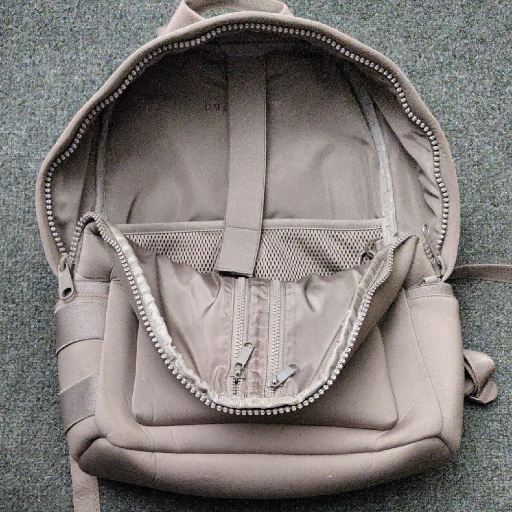 Dagne Dover Muted Mauve Neoprene Backpack - Picture 4 of 9